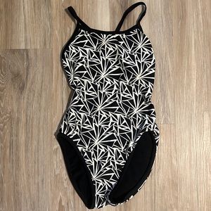 Dolfin swimsuit black and white one piece bathing suit size small